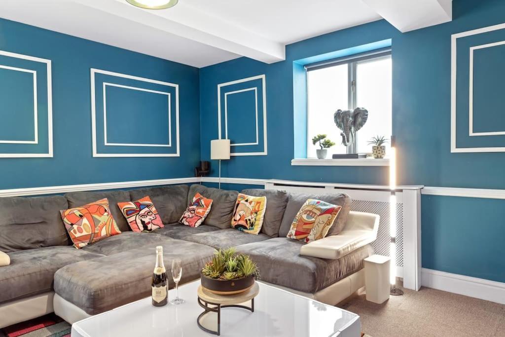 Luxurious 3 Bedroom Apartment In Park Estate ノッティンガム エクステリア 写真