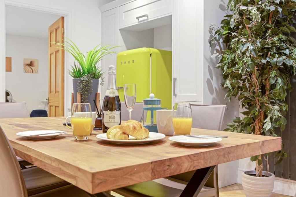 Luxurious 3 Bedroom Apartment In Park Estate ノッティンガム エクステリア 写真