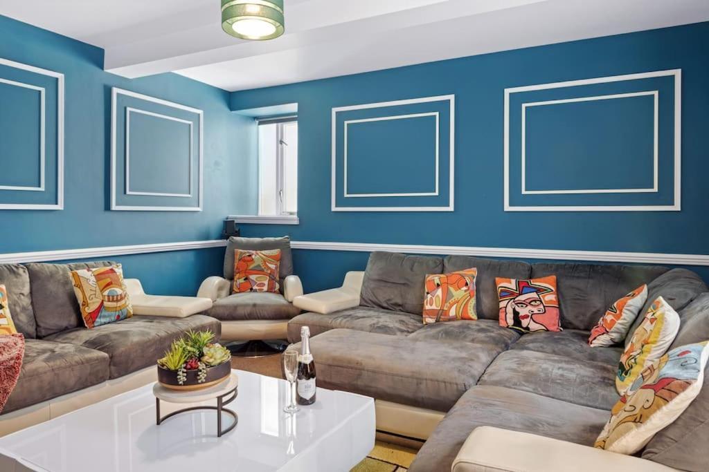 Luxurious 3 Bedroom Apartment In Park Estate ノッティンガム エクステリア 写真